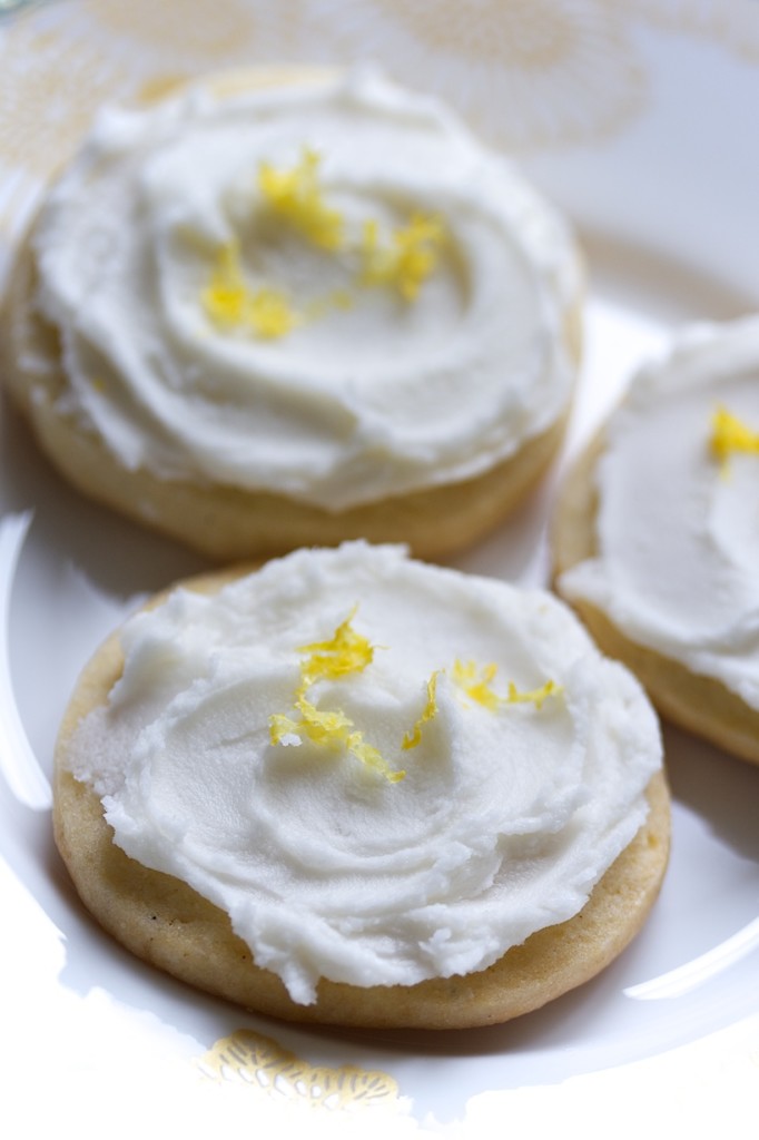 refrigerator cookies with lemo frosting | movita beaucoup