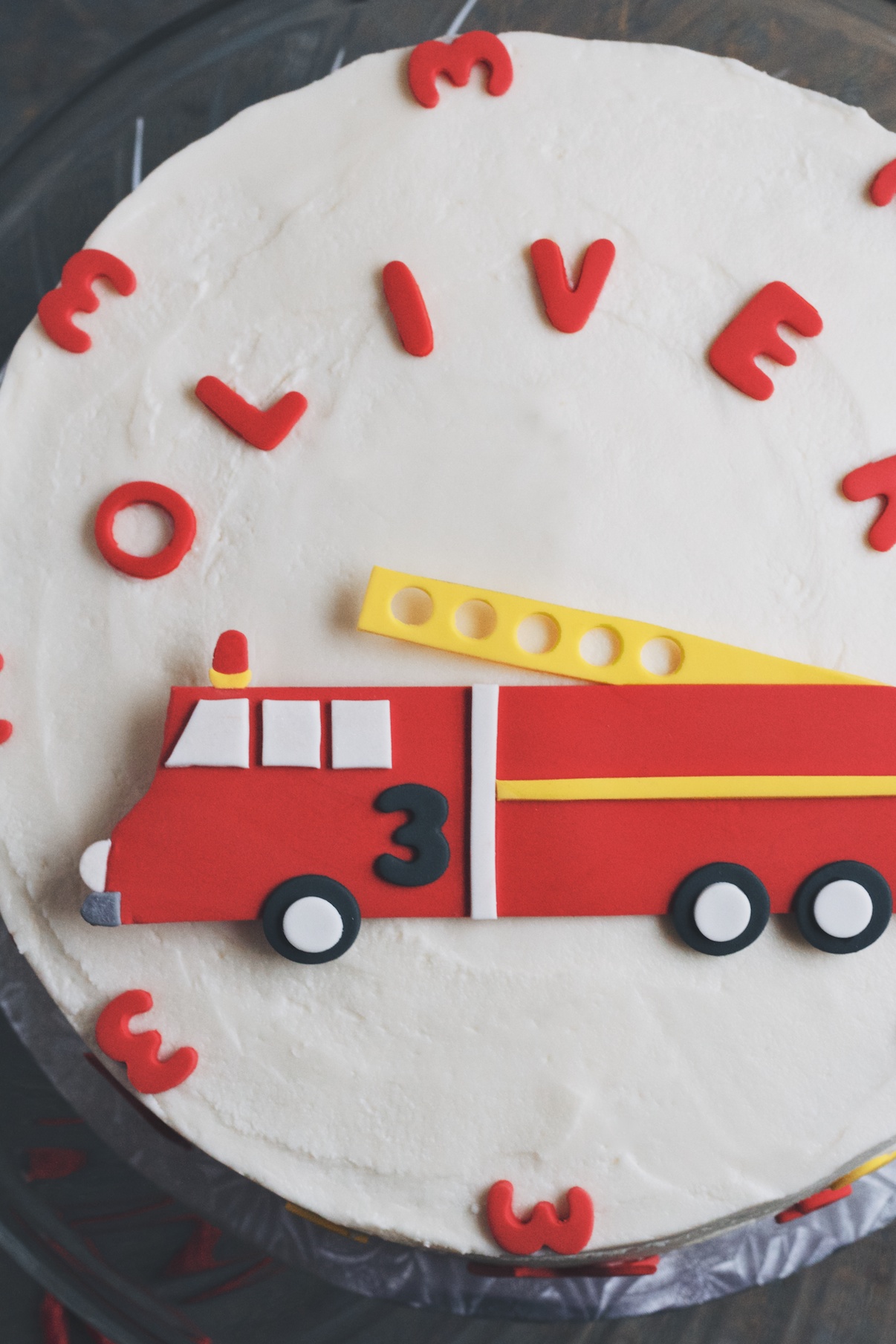Edible Fire Truck Cake Topper, Fondant Fire Engine Cake Decoration - Edible  Perfections